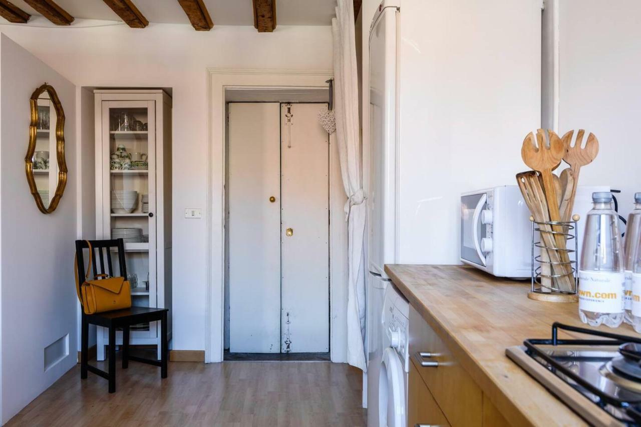 Altido Cozy Apt For 4 Close To Basilica Di Sant'Ambrogio Milan Exterior photo